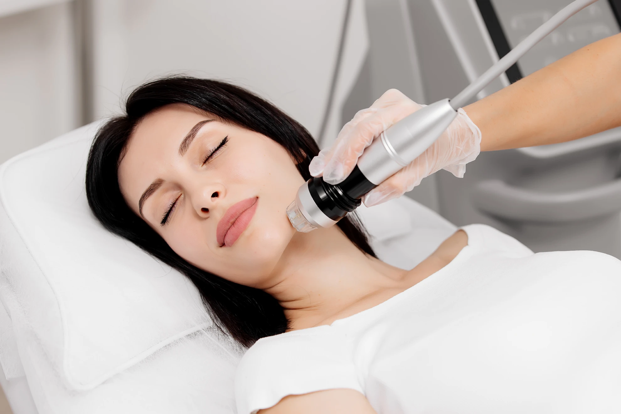 Microneedling with Exosomes (2026): Advances in Regenerative Aesthetics. The Future of Skin Rejuvenation, Hair Restoration, and Longevity Medicine